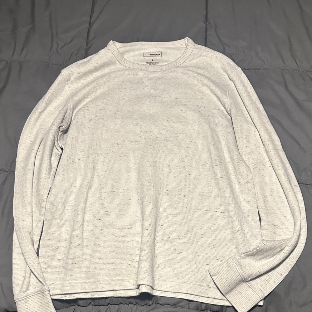 White long sleeve thermal
